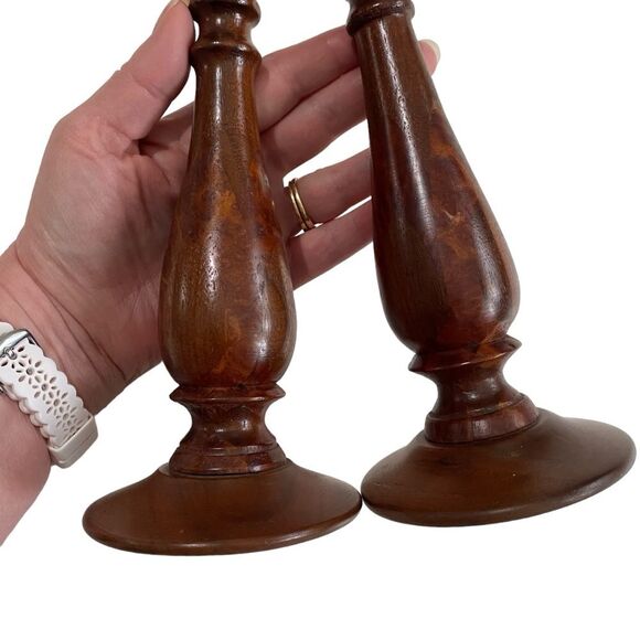 Vintage Set of Two Wood Wooden Turned Candlesticks - Picture 4 of 9
